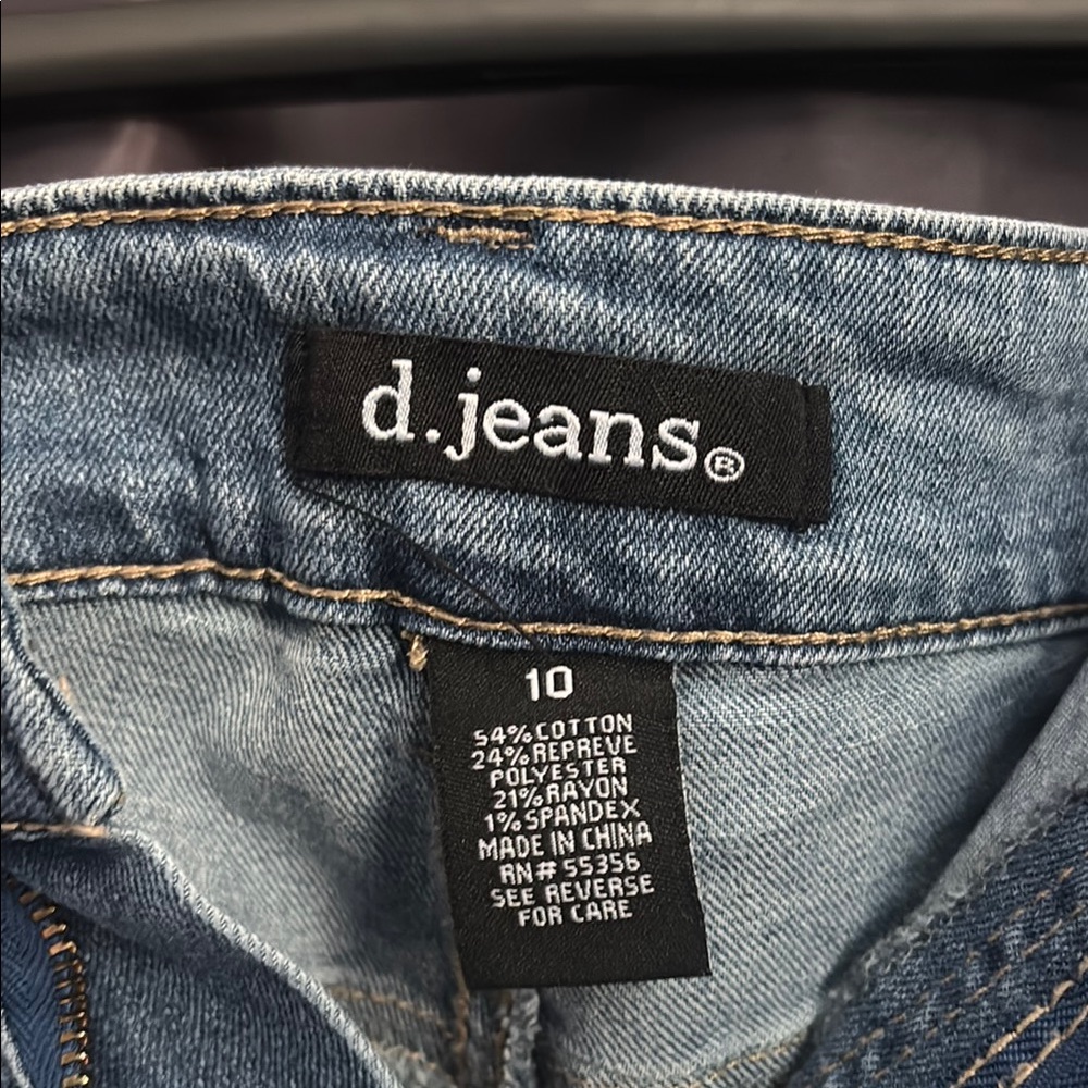Classic Blue Distressed Ankle Jeans - Picture 12 of 15